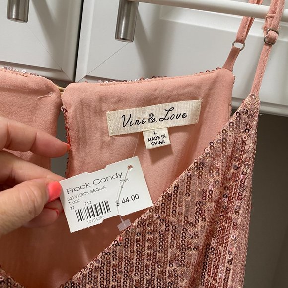 New with Tags, Pink sequin tank by Vine & Love, size large - Picture 4 of 6